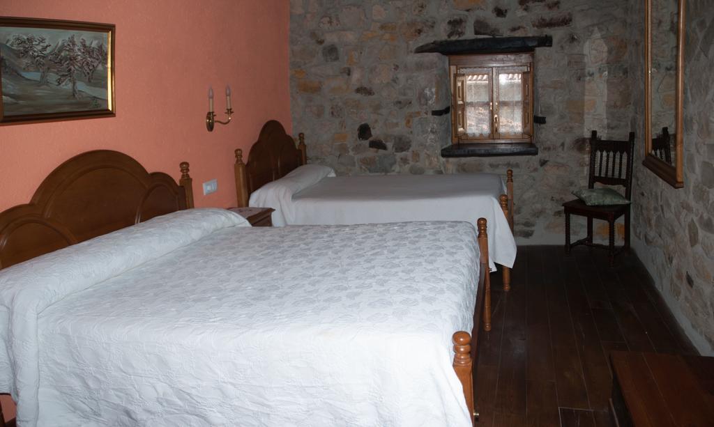 Hostal La Torre de Espinama Exterior foto
