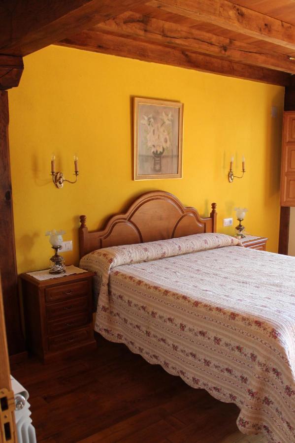 Hostal La Torre de Espinama Habitación foto
